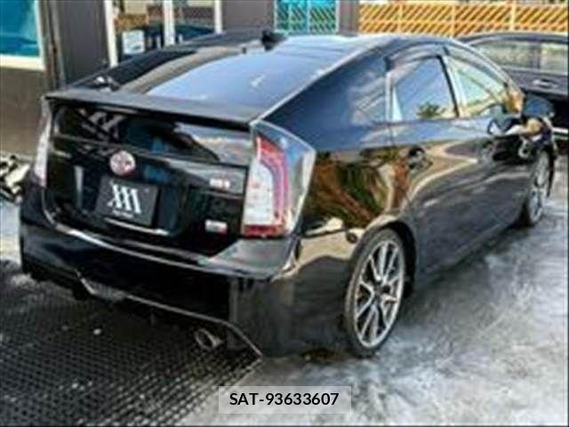 Toyota PRIUS 2012-05 8075174-8