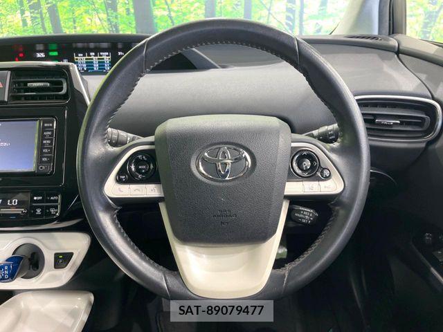 Toyota PRIUS 2017-07 8075164-10