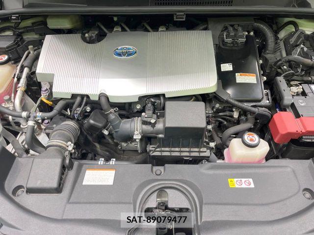 Toyota PRIUS 2017-07 8075164-17