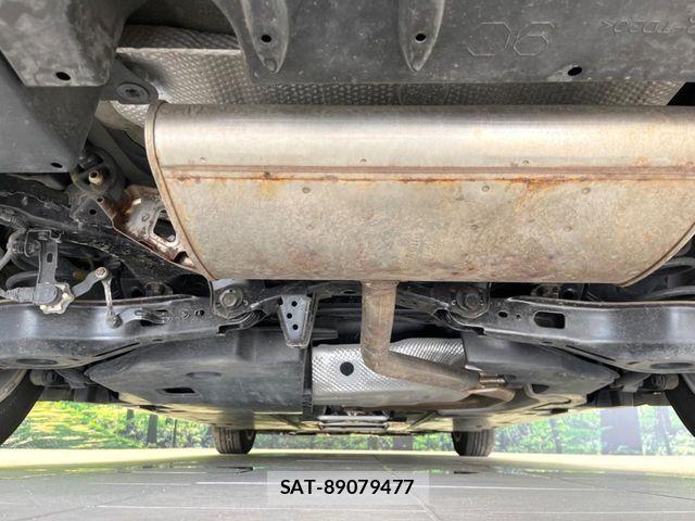 Toyota PRIUS 2017-07 8075164-18