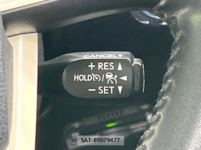 Toyota PRIUS 2017-07 8075164-5