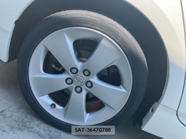 Toyota PRIUS 2012-07 8075183-3