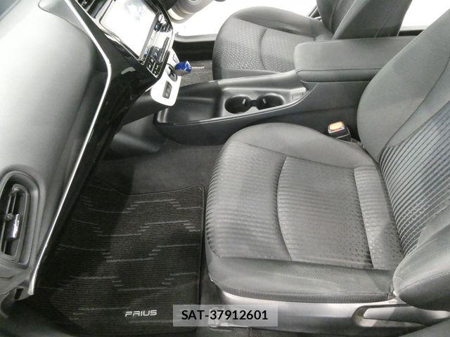 Toyota PRIUS 2016-11 8075166-13