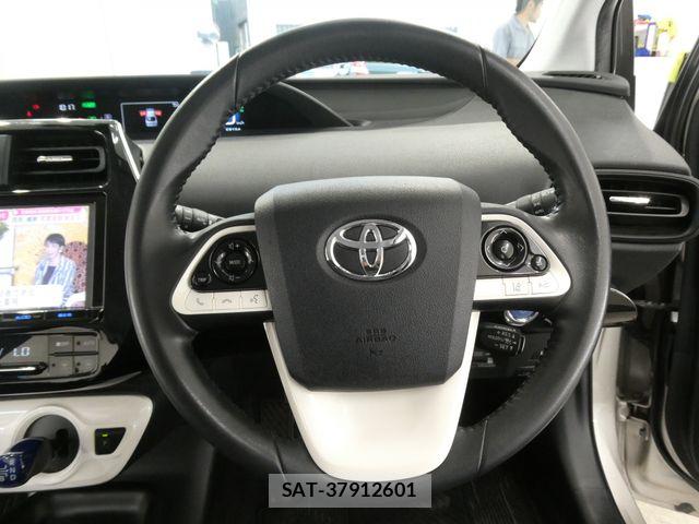 Toyota PRIUS 2016-11 8075166-20