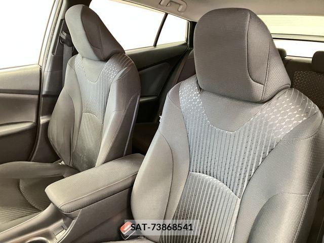 Toyota PRIUS 2016-08 8075170-15