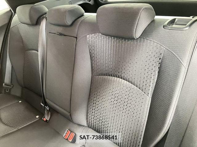 Toyota PRIUS 2016-08 8075170-17