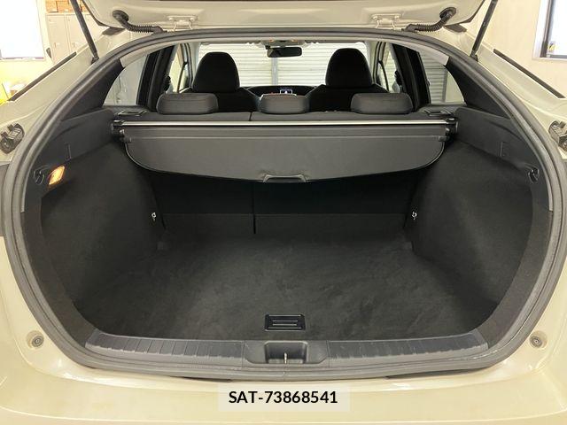 Toyota PRIUS 2016-08 8075170-18
