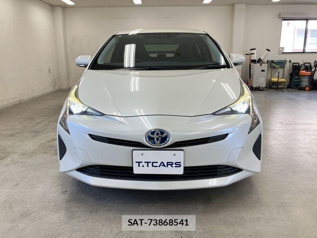 Toyota PRIUS 2016-08 8075170-19
