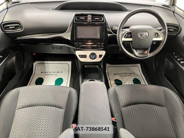 Toyota PRIUS 2016-08 8075170-25