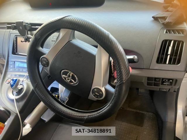 Toyota PRIUS 2010-03 8075201-11