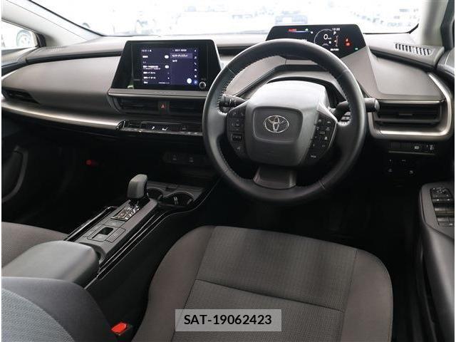 Toyota PRIUS 2023-04 8101261-1