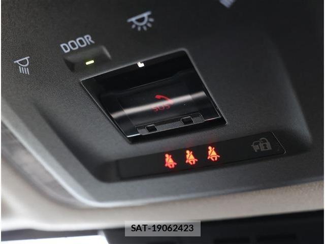 Toyota PRIUS 2023-04 8101261-5