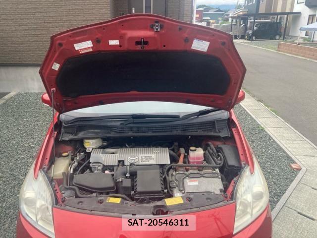 Toyota PRIUS 2011-07 8101353-8