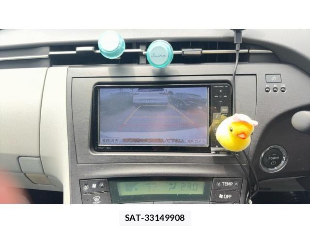 Toyota PRIUS 2011-06 8101308-9