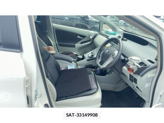 Toyota PRIUS 2011-06 8101308-11