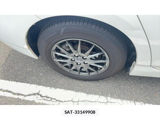 Toyota PRIUS 2011-06 8101308-15