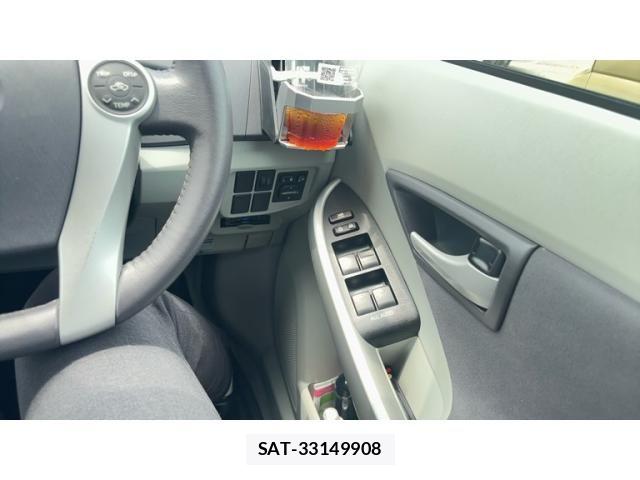 Toyota PRIUS 2011-06 8101308-8