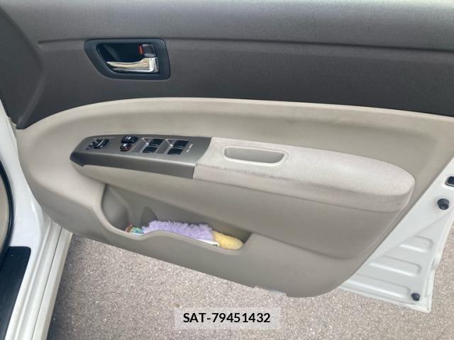 Toyota PRIUS 2008-04 8101314-10