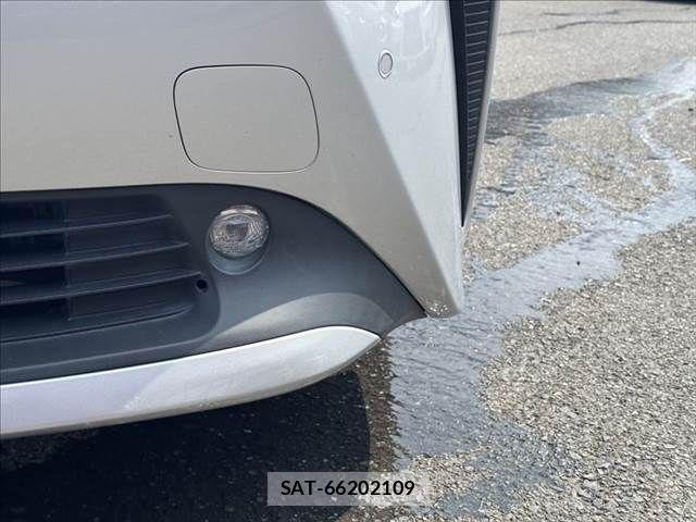 Toyota PRIUS 2019-06 8101277-25