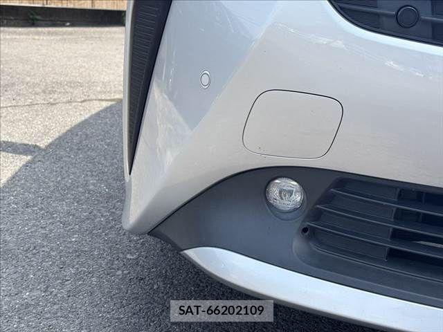 Toyota PRIUS 2019-06 8101277-26