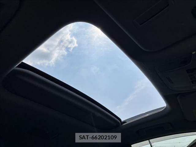 Toyota PRIUS 2019-06 8101277-6