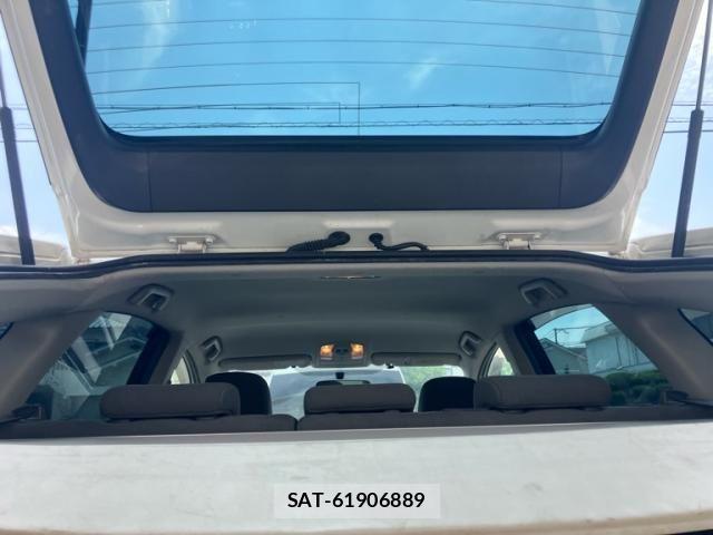 Toyota PRIUS 2010-03 8101331-7