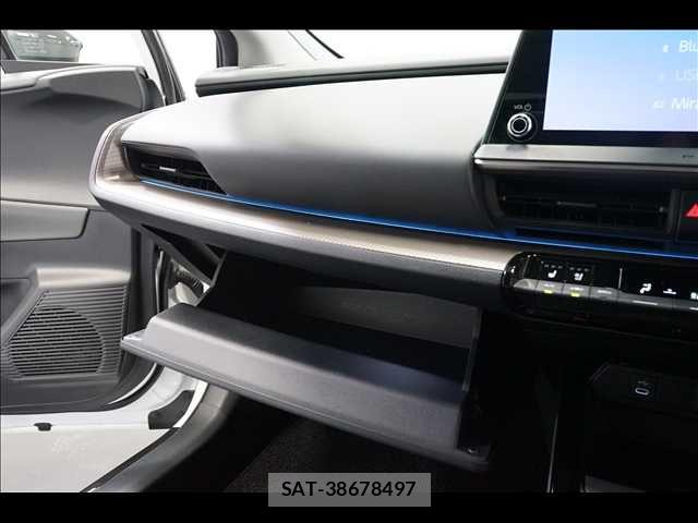 Toyota PRIUS 2023-11 8101234-12