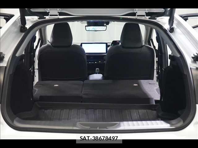 Toyota PRIUS 2023-11 8101234-18