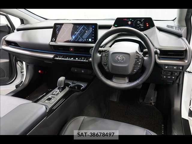 Toyota PRIUS 2023-11 8101234-1