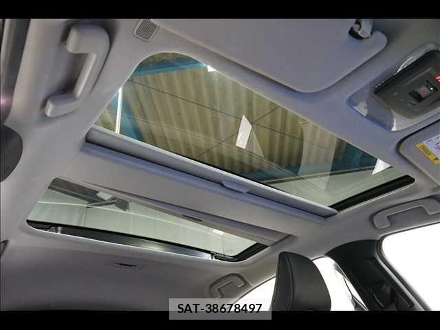 Toyota PRIUS 2023-11 8101234-4