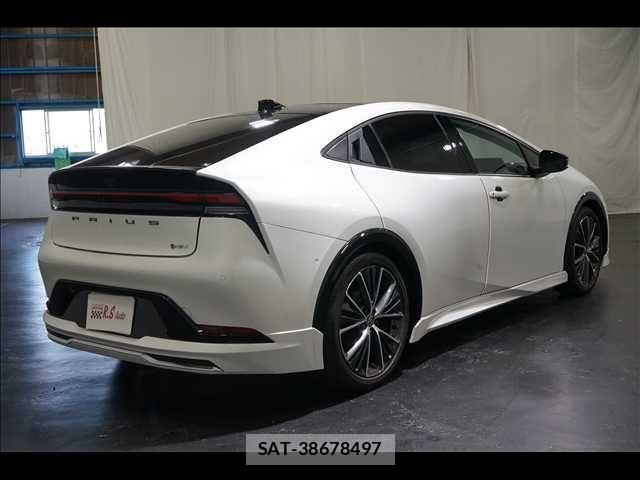 Toyota PRIUS 2023-11 8101234-8