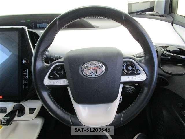 Toyota PRIUS 2017-11 8101281-13
