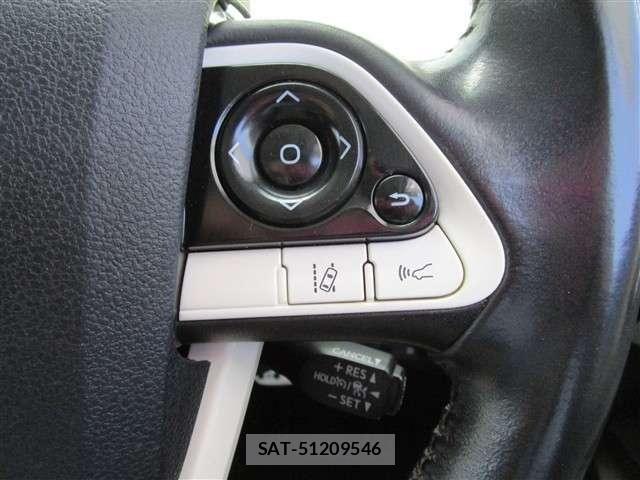Toyota PRIUS 2017-11 8101281-15