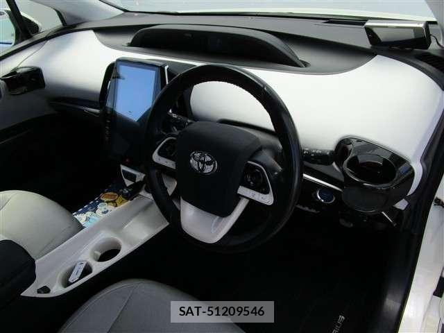 Toyota PRIUS 2017-11 8101281-21
