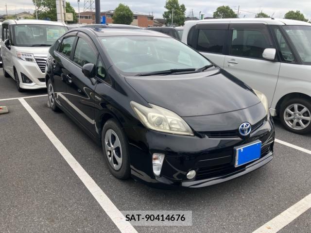 Toyota PRIUS 2012-10 8101337-0