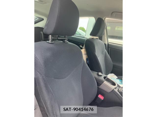 Toyota PRIUS 2012-10 8101337-11