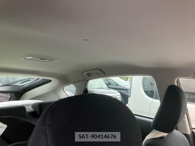 Toyota PRIUS 2012-10 8101337-12
