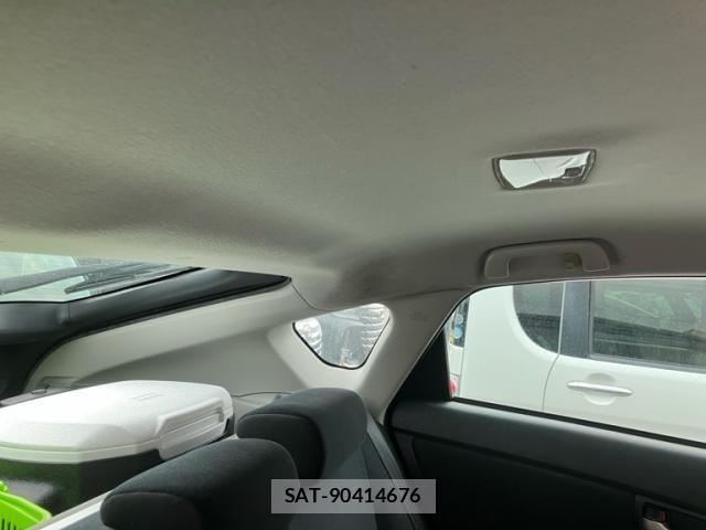 Toyota PRIUS 2012-10 8101337-14