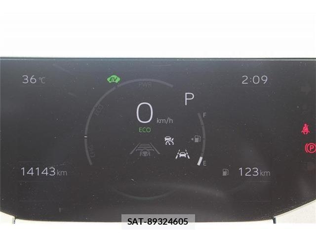 Toyota PRIUS 2023-05 8101252-2