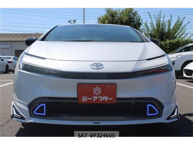 Toyota PRIUS 2023-05 8101252-5