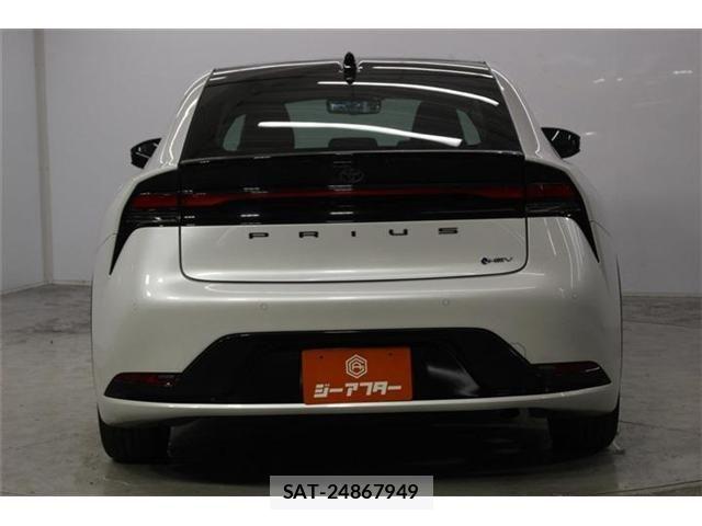 Toyota PRIUS 2023-07 8101253-5