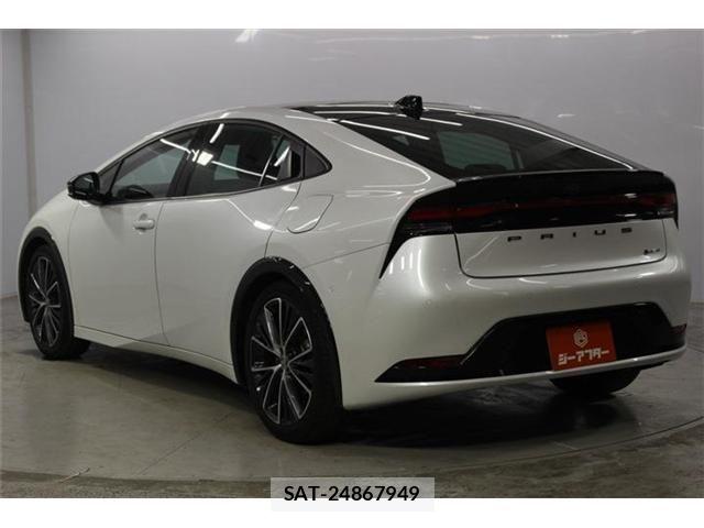 Toyota PRIUS 2023-07 8101253-6