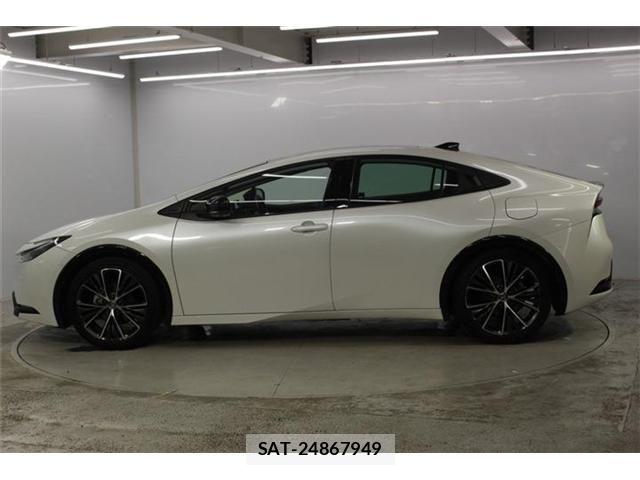 Toyota PRIUS 2023-07 8101253-7