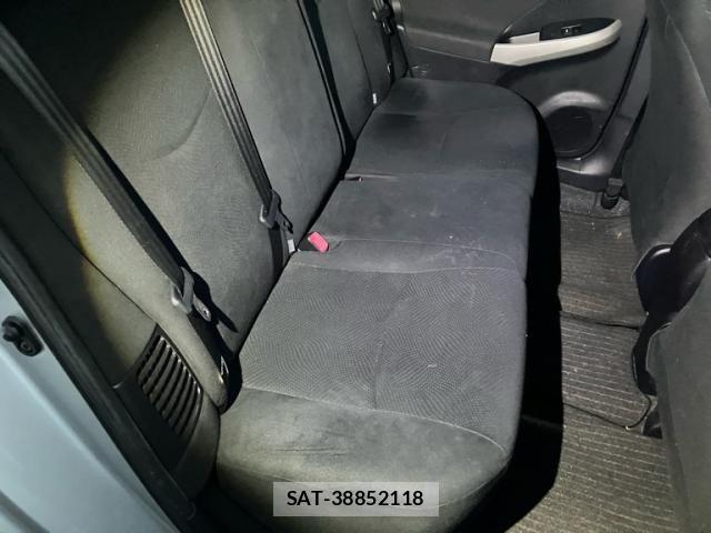 Toyota PRIUS 2012-05 8101326-18