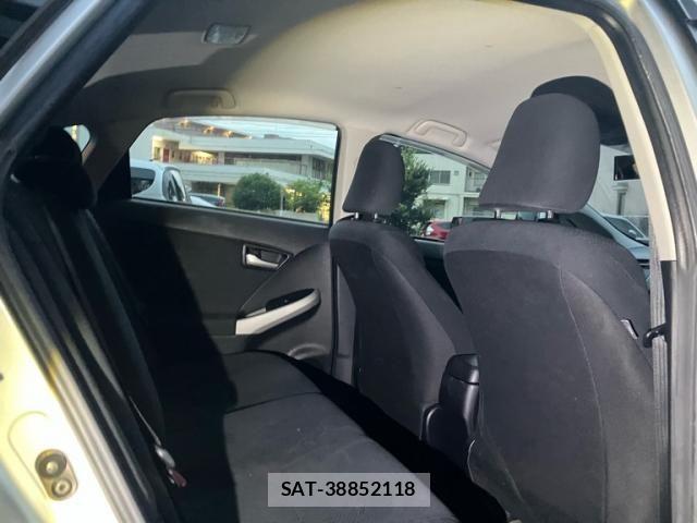 Toyota PRIUS 2012-05 8101326-19