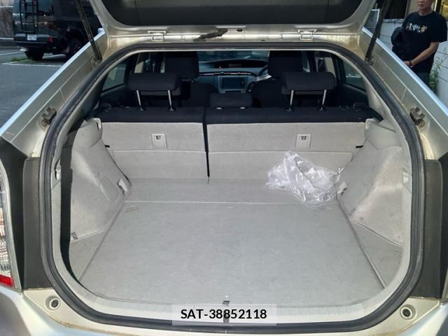 Toyota PRIUS 2012-05 8101326-20