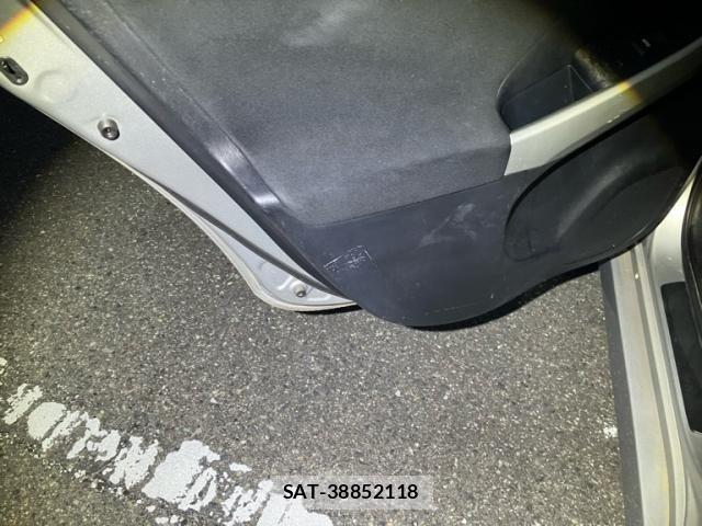 Toyota PRIUS 2012-05 8101326-27