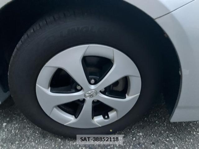 Toyota PRIUS 2012-05 8101326-7