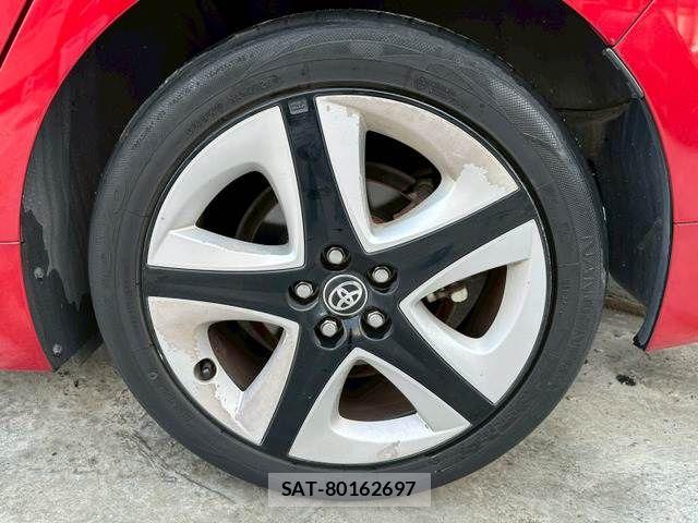 Toyota PRIUS 2015-12 8101282-17
