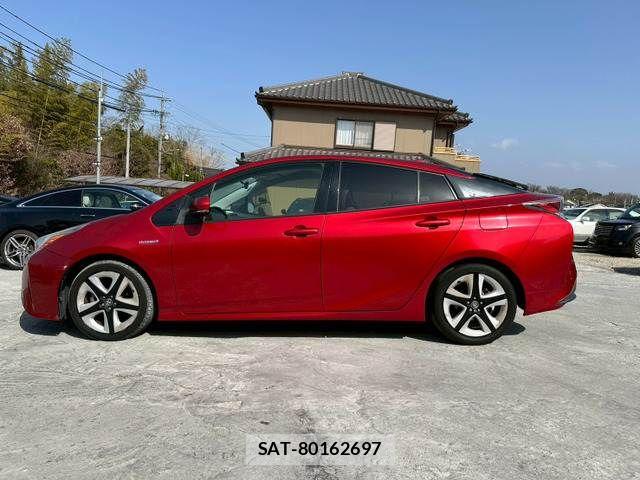 Toyota PRIUS 2015-12 8101282-7